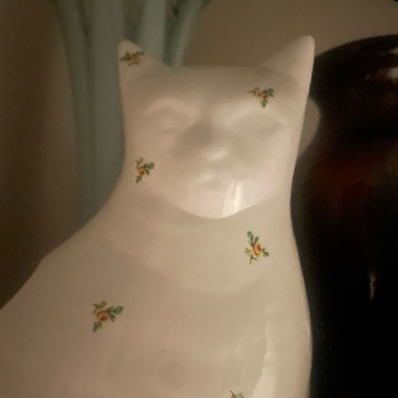 Ceramic botanical cat - Picture 2 of 2